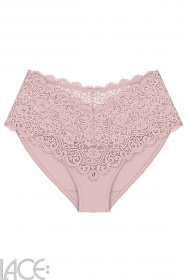 Triumph - Amourette Full brief