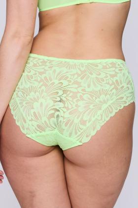 PrimaDonna Twist - Rupi Full brief