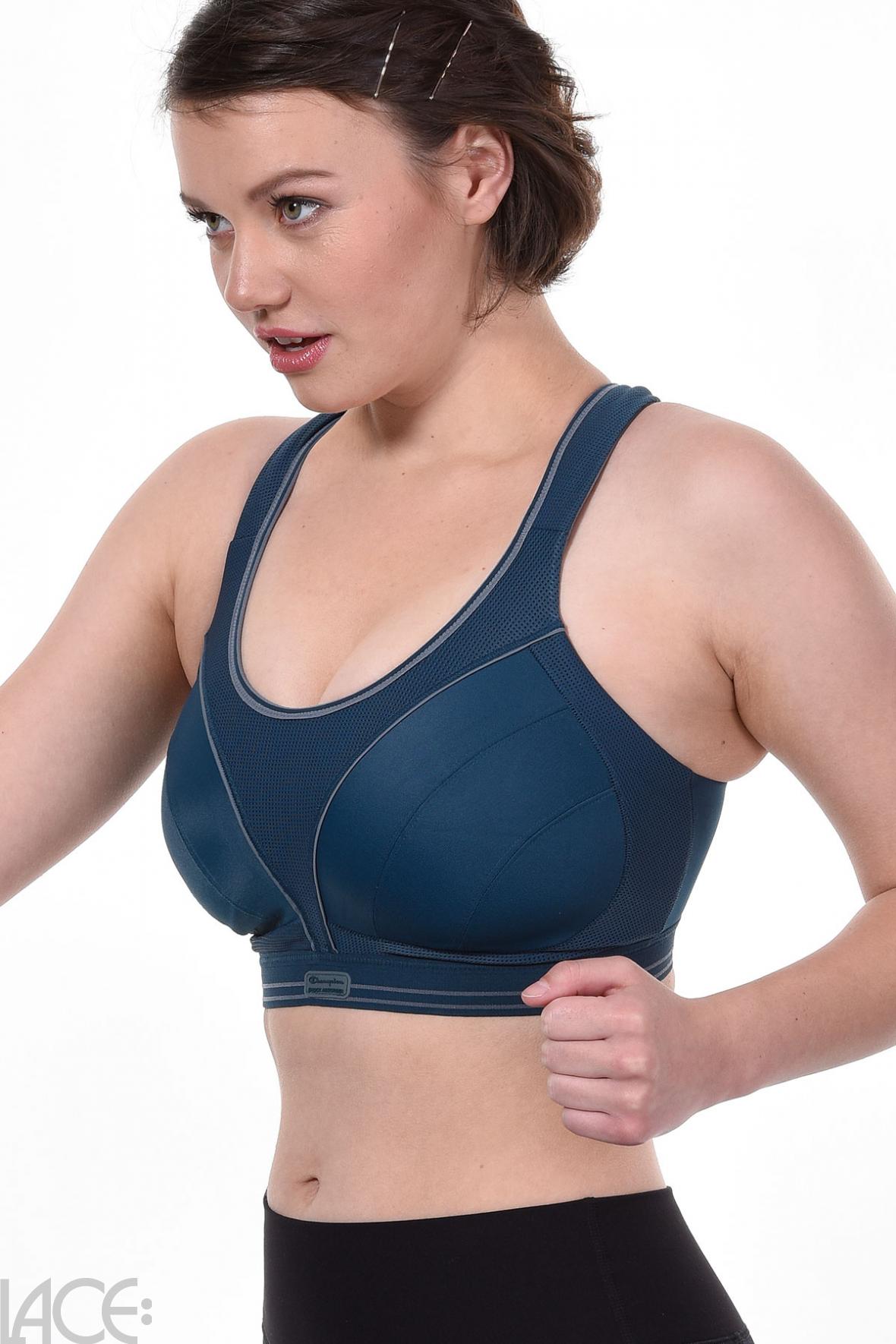 A Quick Up Close View of the Shock Absorber Ultimate Run Bra Padded Sports  Bra 